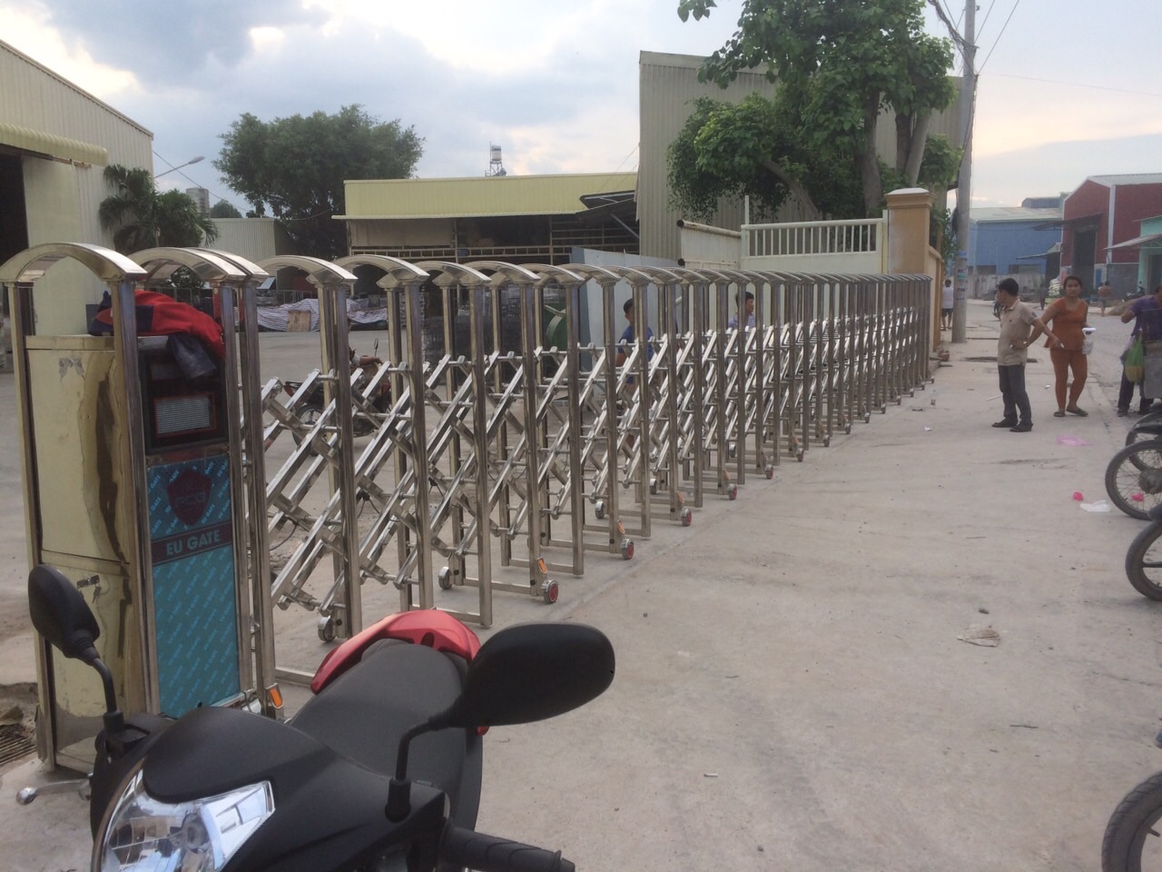 cong-xep-inox-p005-da-nang